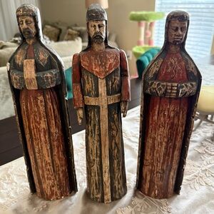 Southern Living Rustic Holiday Decor Figurines - Red and Brown